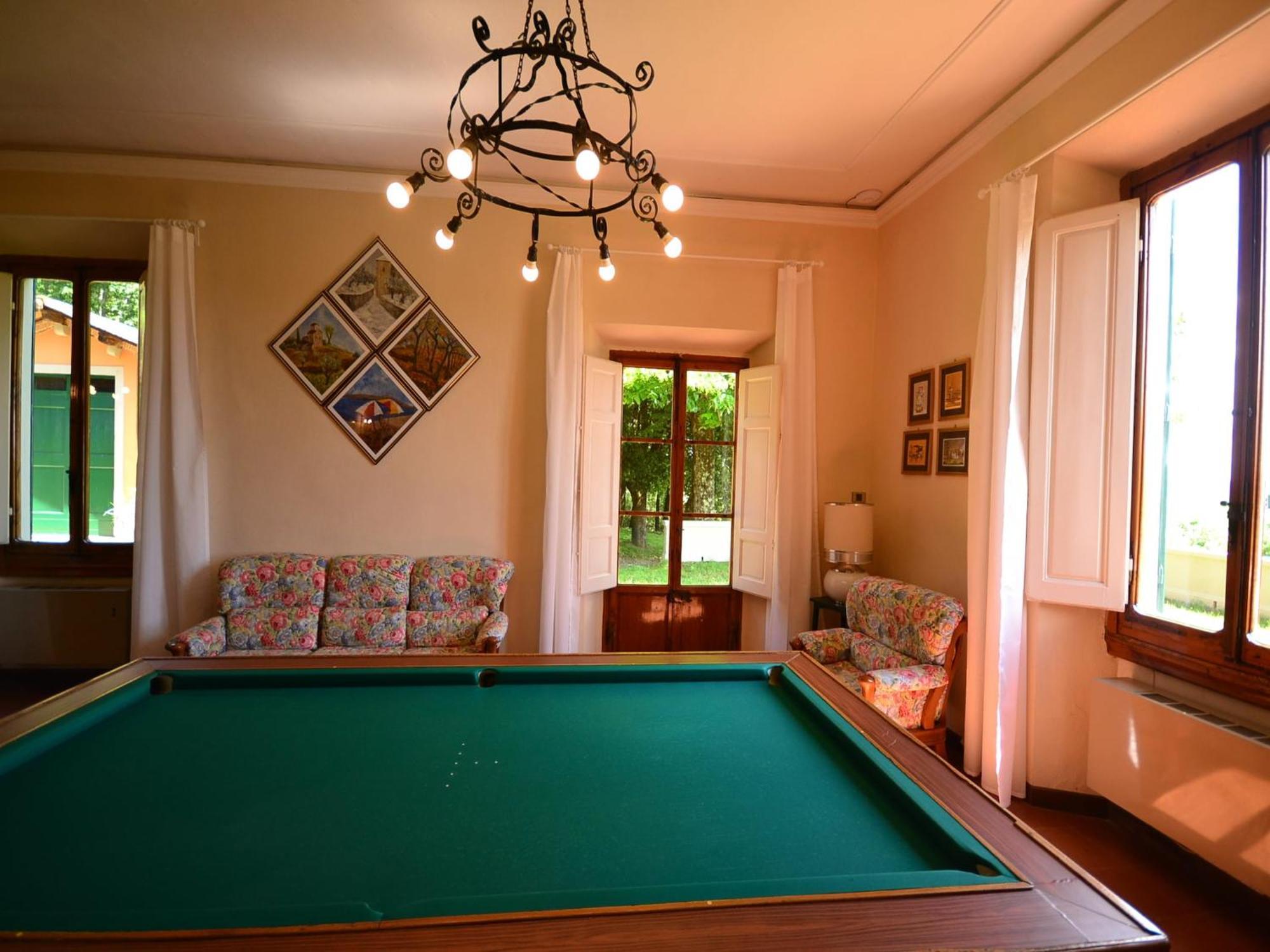 Lovely Holiday Home In Montefiridolfi With Hill View Exterior foto
