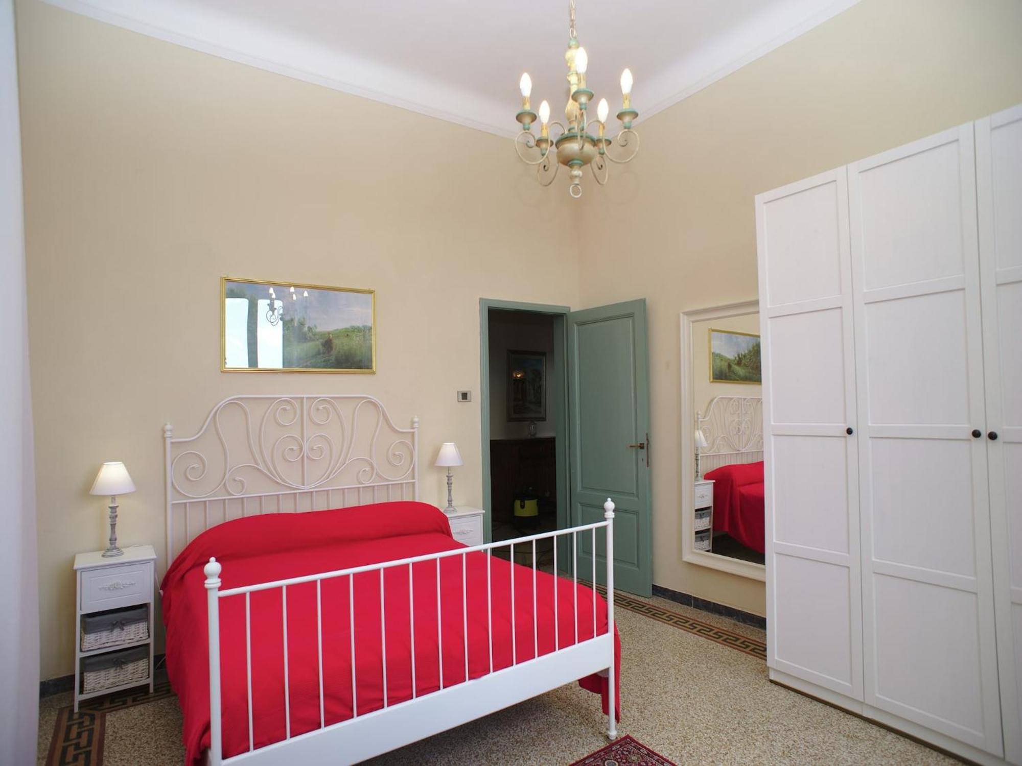 Lovely Holiday Home In Montefiridolfi With Hill View Exterior foto
